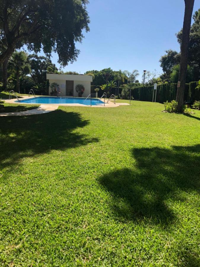 Ansa Beach Apartment - Cabopino, Marbella - Garden Level Экстерьер фото