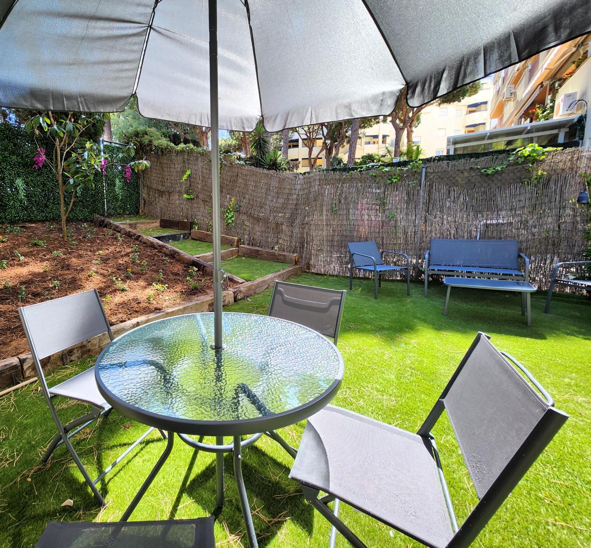Ansa Beach Apartment - Cabopino, Marbella - Garden Level Экстерьер фото